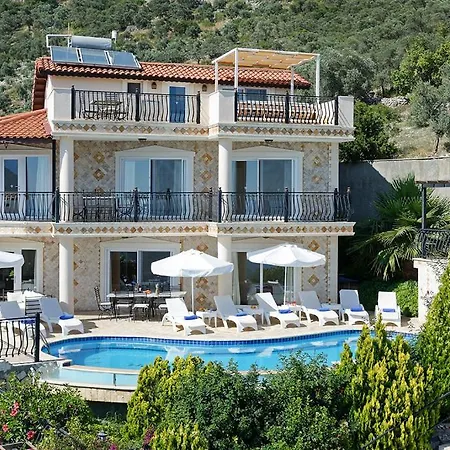 Sleeps 10 Pool Air Con Wifi