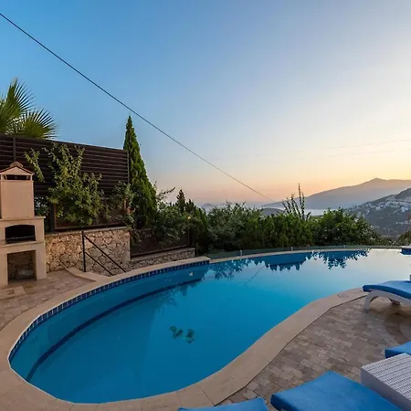 וילה Sleeps 10 Pool Air Con Wifi